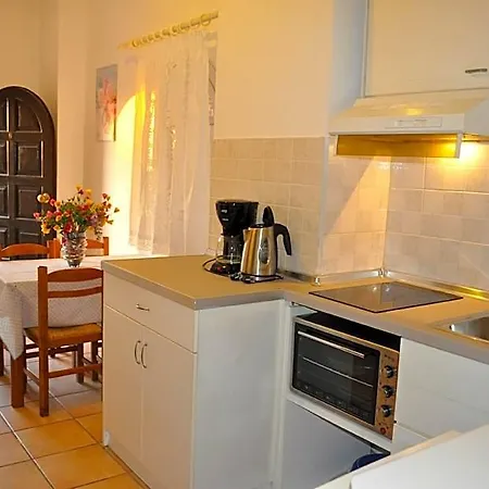 Hotel Beautiful Maria With Pool - Agios Gordios Beach, Corfu