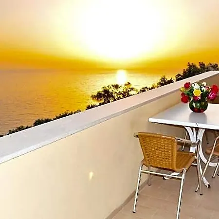 Hotel Beautiful Maria With Pool - Agios Gordios Beach, Corfu