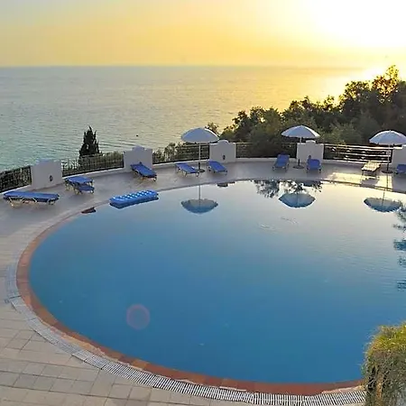 Hotel Beautiful Maria With Pool - Agios Gordios Beach, Corfu 4*